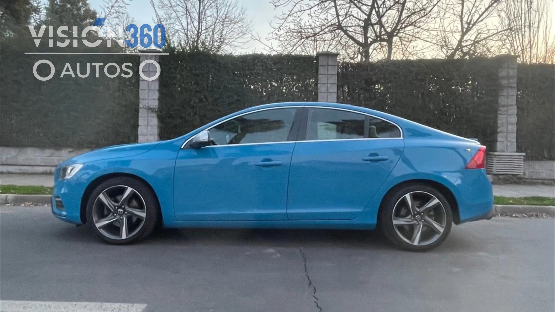 VOLVO S60 (2015)